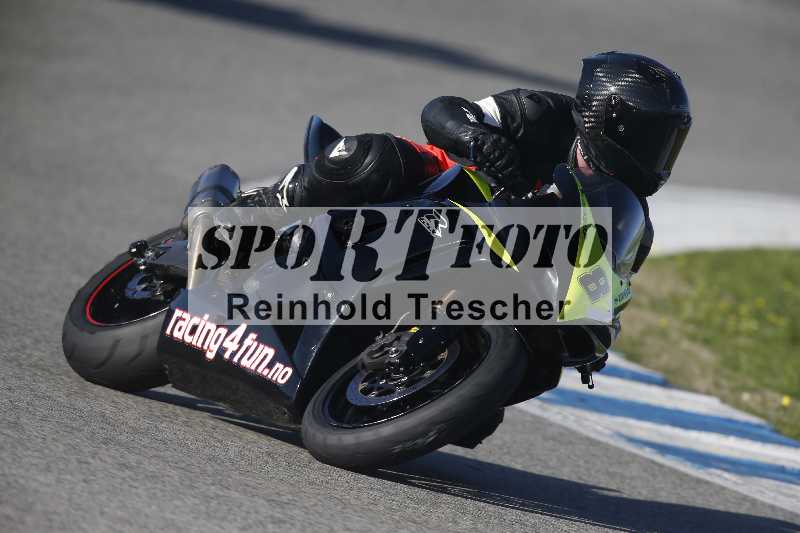 /Archiv-2024/01 26.-28.01.2024 Moto Center Thun Jerez/Gruppe gruen-green/87